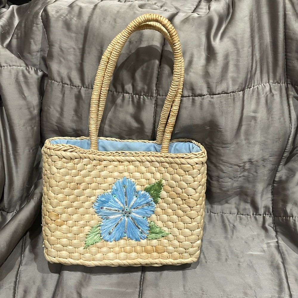 Faded glory summer blue flower embroidery straw purse